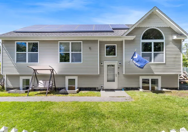 Photo 2 of Sale Pending at 49 Oakdale Ave, Brookhaven, NY 11772 | MLS# 992469 | Listing updated on 2026-08-24