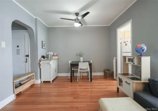 4th image of 63-61 99Th St #E6, Rego Park, NY 11374 | MLS# 992513