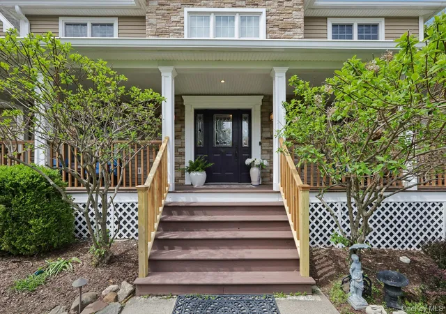 2nd image of 66 Sedge Rd, Valley Cottage, NY 10989 | MLS# 992535
