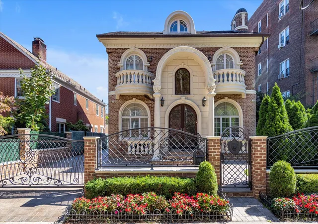 Single family home for sale at 7207 112th Street, Forest Hills, NY 11375 | MLS# 992537