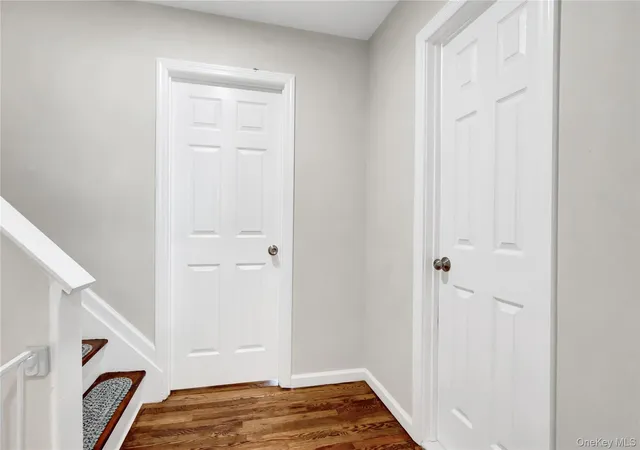 30th image of 2 Oxford Ave, Massapequa, NY 11758 | MLS# 992578