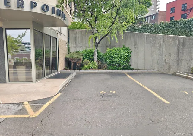 2nd image of 2287 Johnson Ave, Bronx, NY 10463