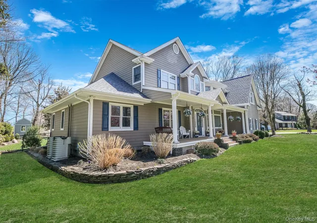 2nd image of 15 Maple Rd, Setauket, NY 11733 | MLS# 992631