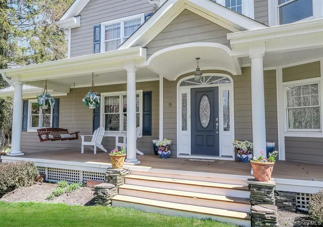 3rd image of 15 Maple Rd, Setauket, NY 11733 | MLS# 992631