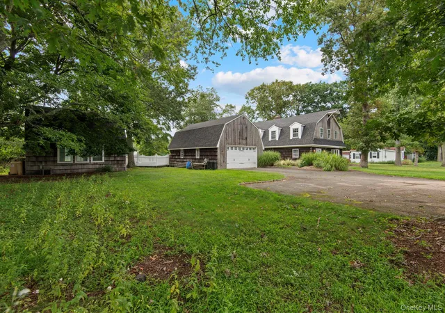 Photo 3 of Single family home for sale at 1 Lake Dr, Brookhaven, NY 11953 | MLS# 992697 | Listing updated on 2026-09-06