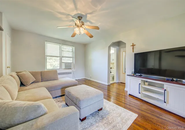 3rd image of 35-21 205Th St #313, Bayside, NY 11361 | MLS# 992736