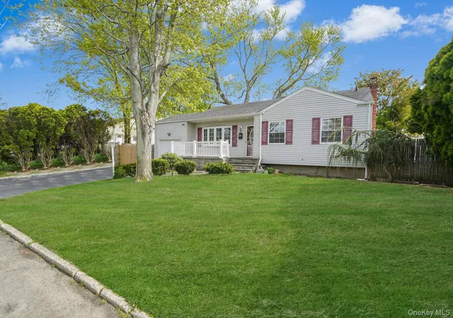 2nd image of 78 Wilson St, Brentwood, NY 11717 | MLS# 992771