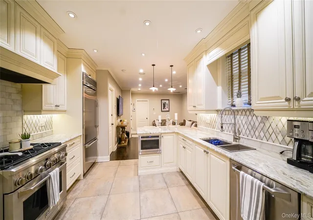 Photo 4 of Sale Pending at 21-63 45th Street, Astoria, NY 11105 | MLS# 992775 | Listing updated on 2026-06-24