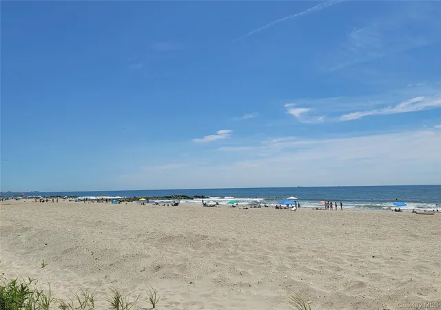 2nd image of 129 Beach 118th St #5A, Rockaway Park, NY 11694 | MLS# 992844