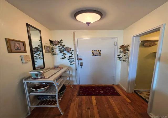 4th image of 129 Beach 118Th St #5A, Rockaway Park, NY 11694 | MLS# 992844