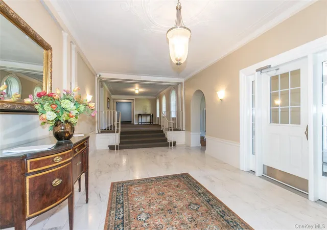 Homes for sale in North Hempstead, NY | 90 Knightsbridge Road, North Hempstead, NY 11021 | Houzeo