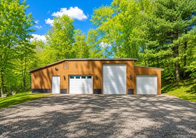 34th image of 252 Crum Elbow Rd, Hyde Park, NY 12538 | MLS# 992909