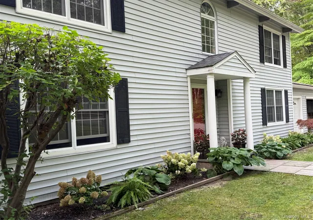 2nd image of 33 Willow Brook Rdg, Clinton Corners, NY 12514 | MLS# 992926