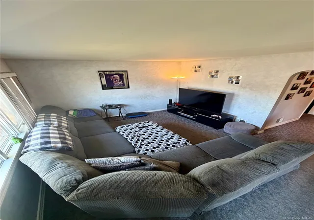 Photo 3 of Single family home for sale at 847 Jerusalem Ave, Merrick, NY 11566 | MLS# 992943 | Listing updated on 2026-10-05