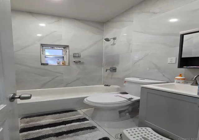 Photo 3 of Sale Pending at 811 E 8th Street, Brooklyn, NY 11230 | MLS# 992945 | Listing updated on 2026-06-10