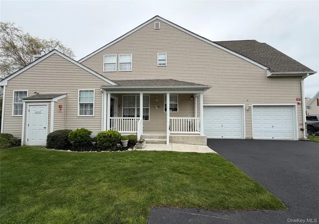 Photo 1 of Condo for sale at 19 Meadow Pond Cir, Brookhaven, NY 11764 | MLS# 992964 | Listing updated on 2026-09-29