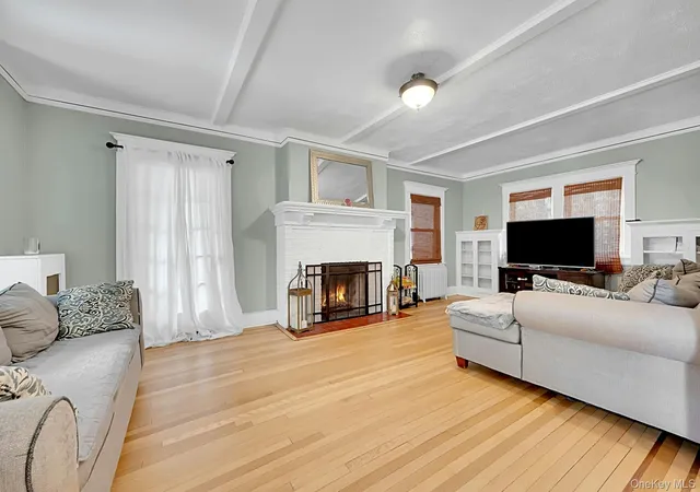 Photo 2 of Sale Pending at 370 Park Hl Ave, Yonkers, NY 10705 | MLS# 992992 | Listing updated on 2026-06-18