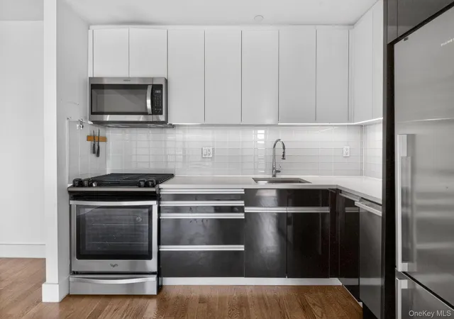 5th image of 225 E 138Th St #PH2, Bronx, NY 10451 | MLS# 993010