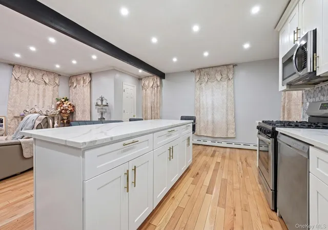 Photo 4 of Single family home for sale at 22754 113th Drive, New York, NY 11429 | MLS# 993019 | Listing updated on 2026-08-01