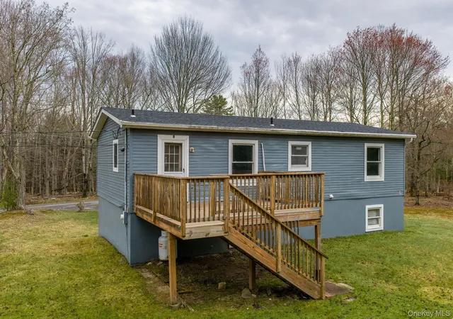 Homes for sale in Thompson, NY | 39 Dingle Daisy Rd, Thompson, NY 12701 | MLS# 993047