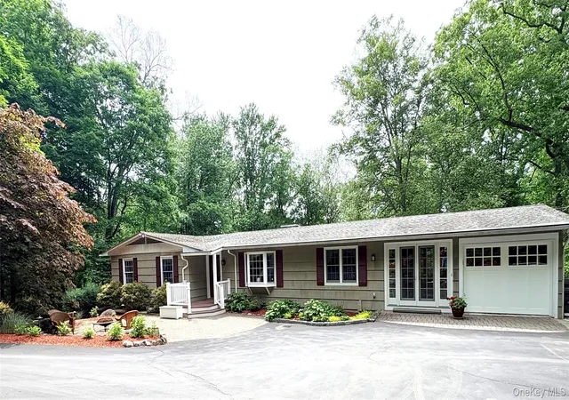 Homes for sale in Philipstown, NY | 43 Canada Hill Dr, Philipstown, NY 10524 | MLS# 993061