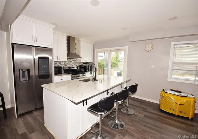 5th image of 468 Keller Ave, Hempstead, NY 11003 | MLS# 993109