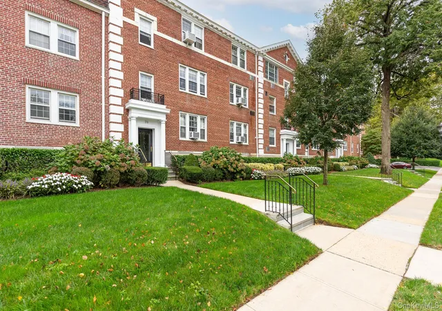 20th image of 26 Hamilton Pl #A2, Hempstead, NY 11530 | MLS# 993123