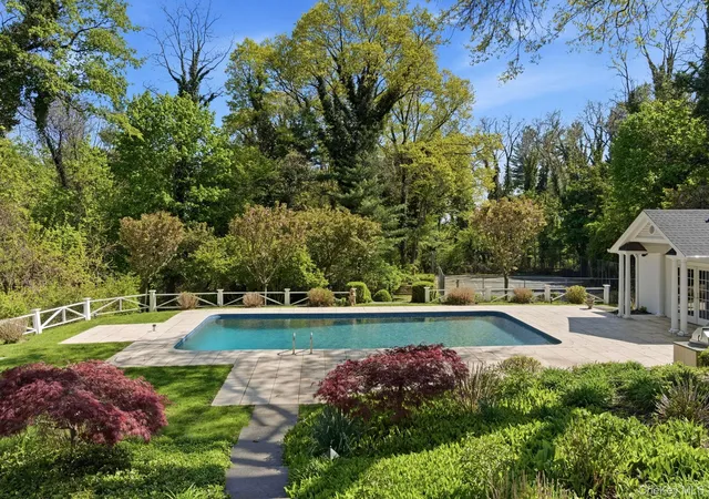 Photo 3 of Sale Pending at 42 Clocktower Ln, Old Westbury, NY 11568 | MLS# 993215 | Listing updated on 2026-09-01