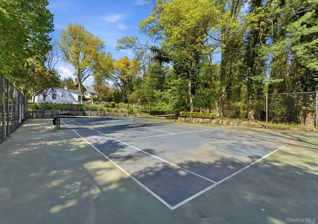 Photo 4 of Sale Pending at 42 Clocktower Ln, Old Westbury, NY 11568 | MLS# 993215 | Listing updated on 2026-09-01