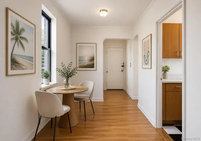 5th image of 257 Bch 128Th St, New York, NY 11694