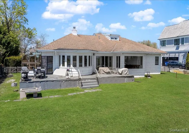 Photo 4 of Single family home for sale at 270 Dolphin Dr, Woodmere, NY 11598 | MLS# 993243 | Listing updated on 2026-07-06