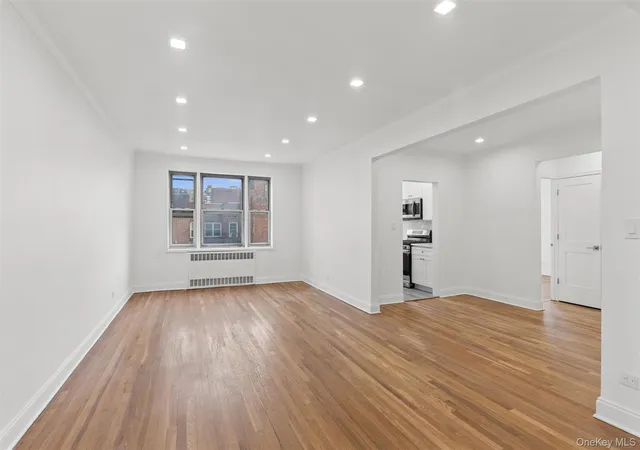 4th image of 68-61 Yellowstone Blvd #705, Forest Hills, NY 11375 | MLS# 993256