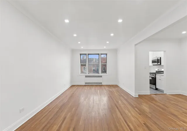 5th image of 68-61 Yellowstone Blvd #705, Forest Hills, NY 11375 | MLS# 993256