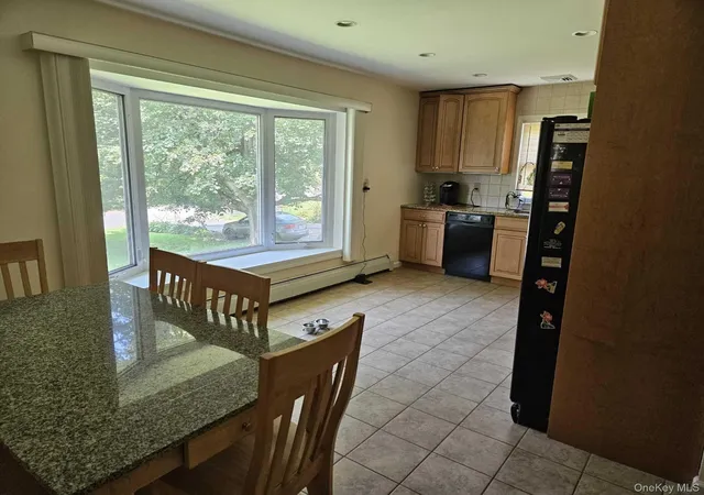 3rd image of 21 Verplanck Ave, Hopewell Junction, NY 12533 | MLS# 993279