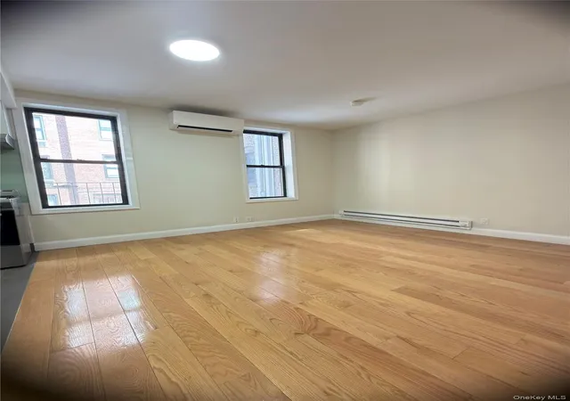 4th image of 132-30 Sanford Ave, New York, NY 11355