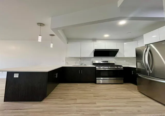 Photo 4 of Condo for sale at 7065 Queens Blvd #6L, Woodside, NY 11377 | MLS# 993344 | Listing updated on 2026-09-06