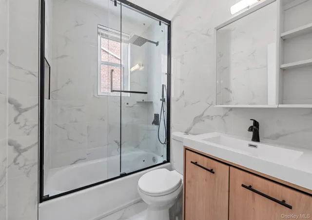 Homes for sale in New York, NY | 651 Saint Lawrence Ave, New York, NY 10473 | MLS# 993347