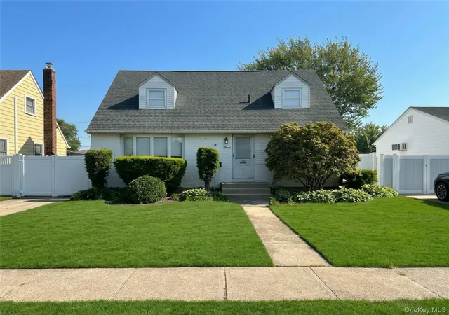 1st image of 5 Amby Ave, Oyster Bay, NY 11803 | MLS# 993385
