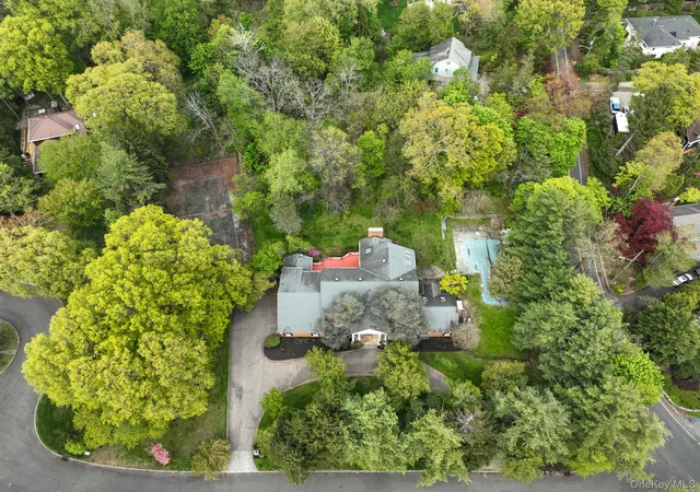 2nd image of 7 Post Ln, Palisades, NY 10964 | MLS# 993423