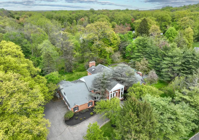 3rd image of 7 Post Ln, Palisades, NY 10964 | MLS# 993423