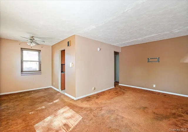 3rd image of 6701 152Nd St, New York, NY 11367