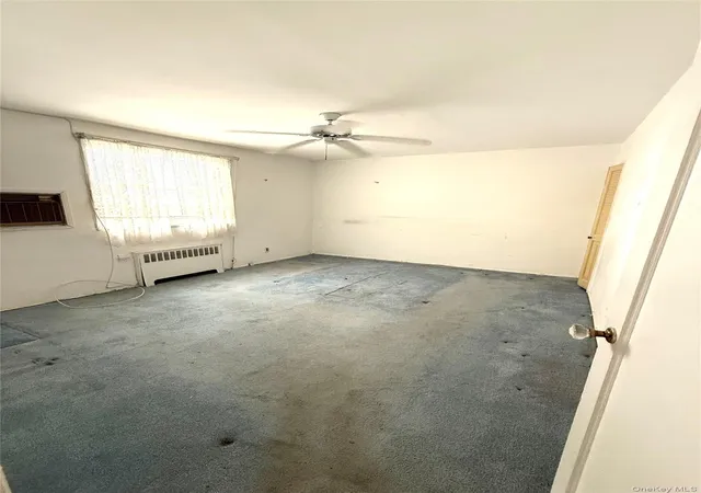 Homes for sale in New York, NY | 25216 63 Ave #4-1340, New York, NY 11362 | MLS# 993459