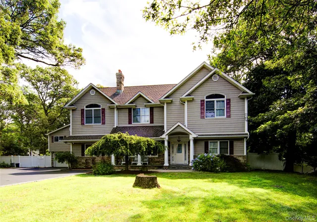 Single family home for sale at 97 Chestnut St, Mount Sinai, NY 11766 | MLS# 993462 | Listing updated on 2026-06-26