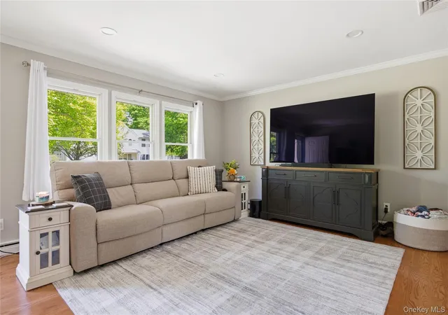 Photo 3 of Sale Pending at 30 Scenic Hills Dr, Brookhaven, NY 11961 | MLS# 993478 | Listing updated on 2026-07-19