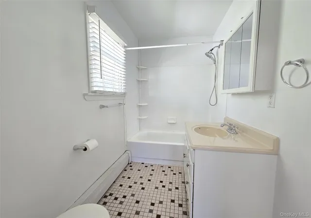 27th image of 3 Martin Pl, Farmingville, NY 11738 | MLS# 993514
