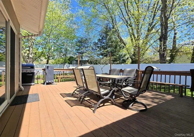 5th image of 3 Martin Pl, Farmingville, NY 11738 | MLS# 993514