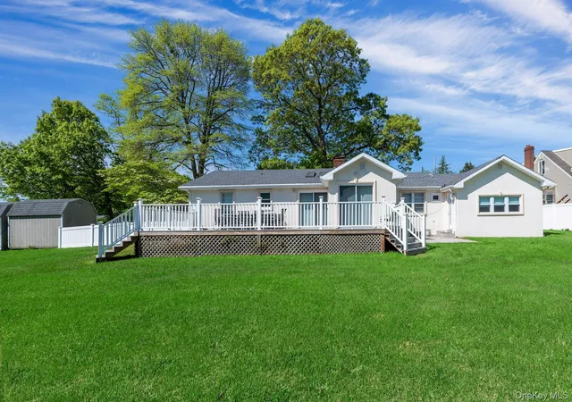 Homes for sale in Southold, NY | 380 Clark Rd, Southold, NY 11971 | MLS# 993527