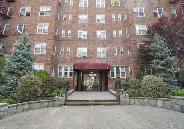 2nd image of 63-61 99Th St, Rego Park, NY 11374