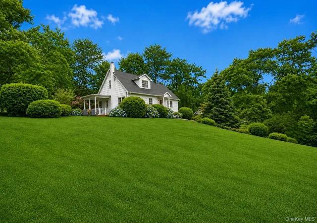 1st image of 440 Cases Ln, Southold, NY 11935 | MLS# 993662