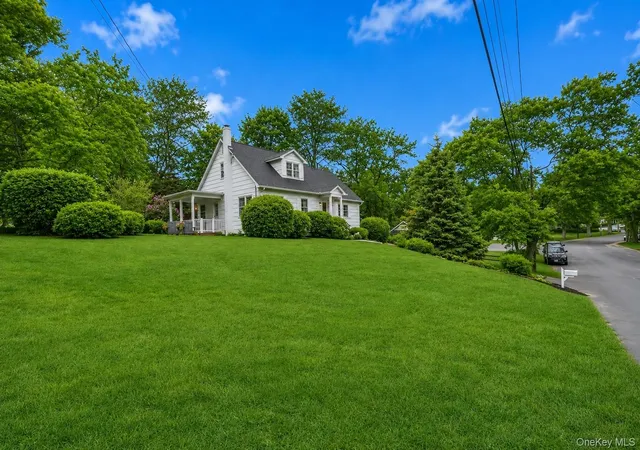 Homes for sale in Southold, NY | 440 Cases Ln, Southold, NY 11935 | MLS# 993662
